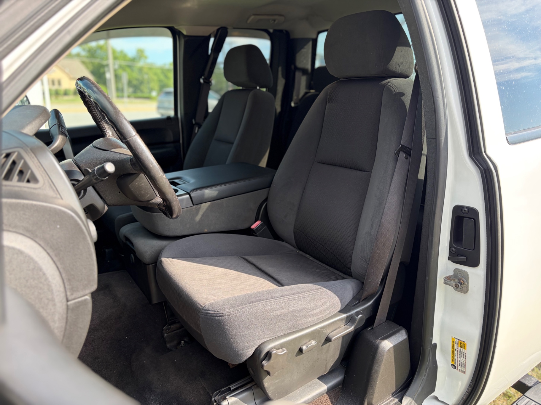 Car Image 8