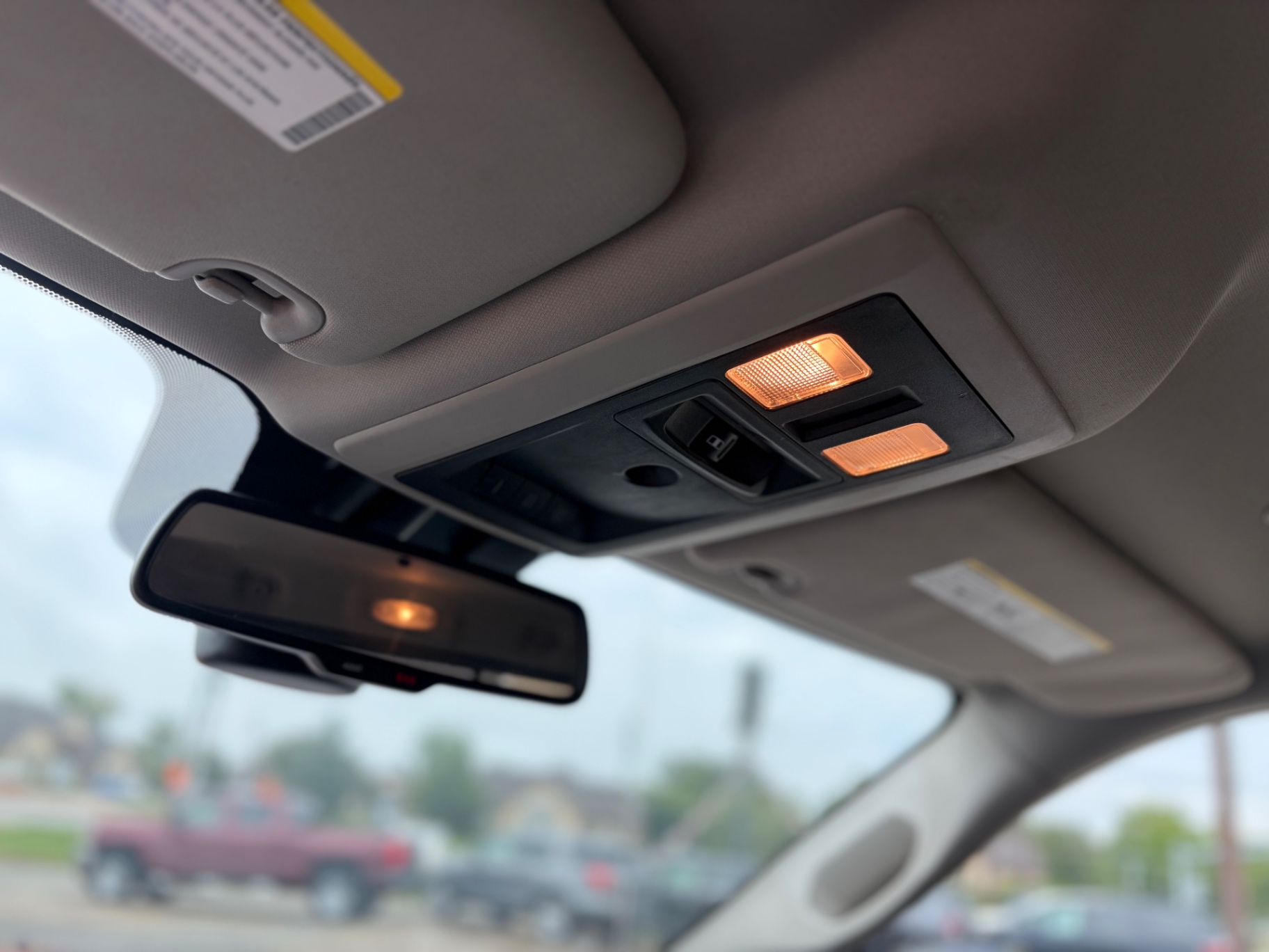 Car Image 16