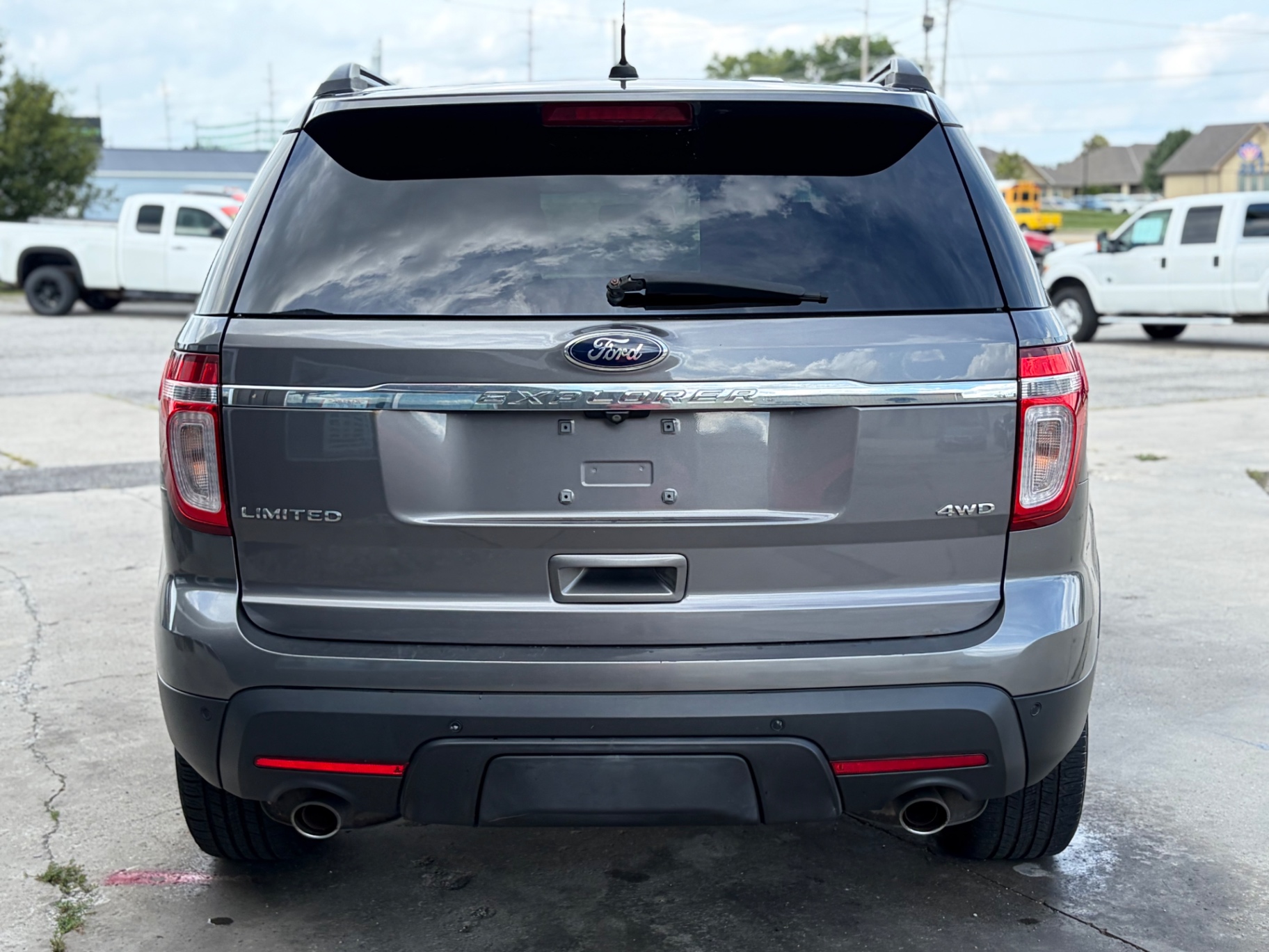 Car Image 9
