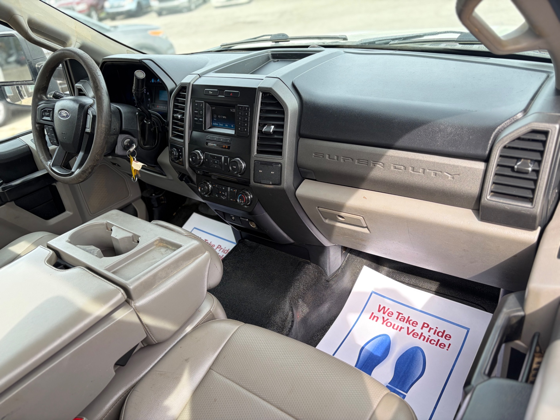 Car Image 17