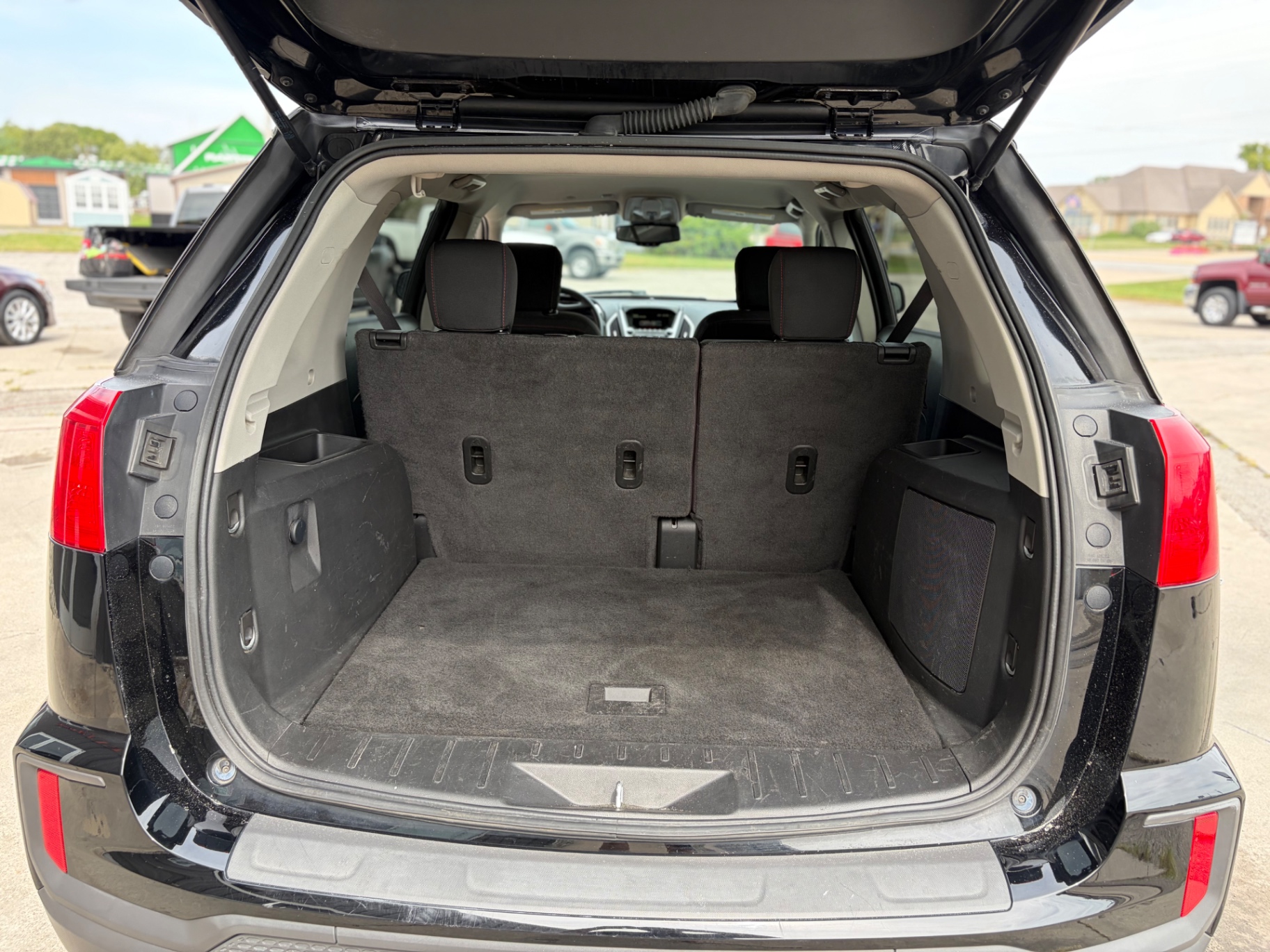 Car Image 16